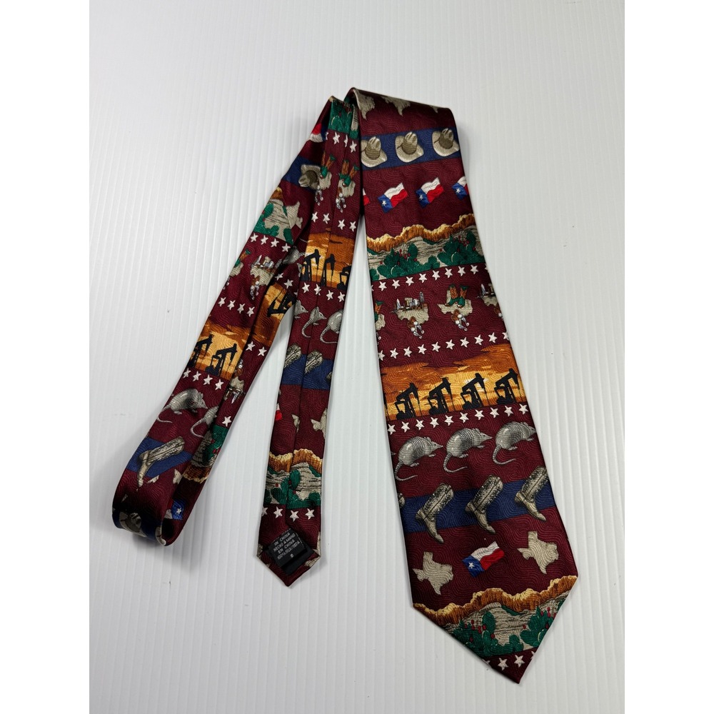 Puritan Texas Novelty Necktie Armadillo‎ Cowboy Boots Oil Derrick Flag